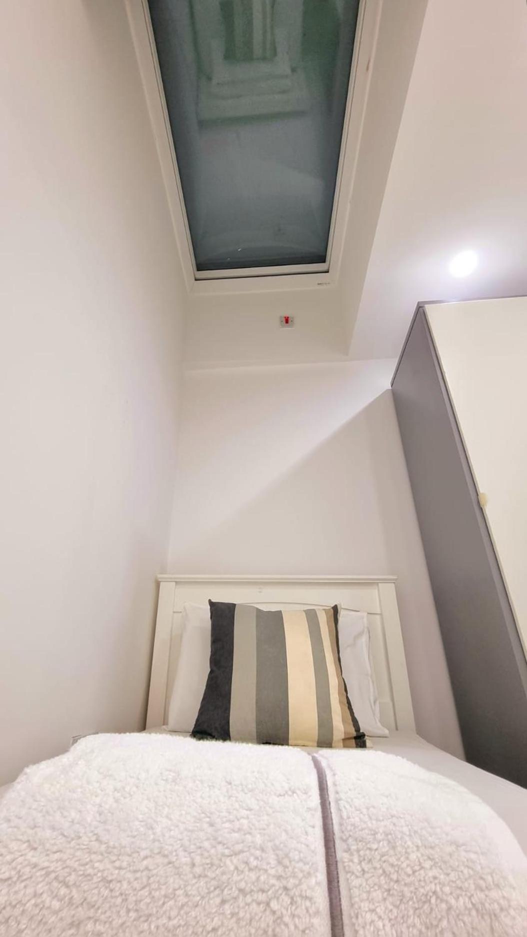 לונדון Brand New Flat Close To Turnpike Lane Tube Station מראה חיצוני תמונה